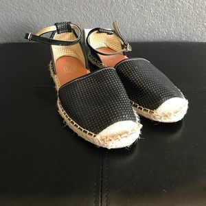 Perforated closed toe sandals