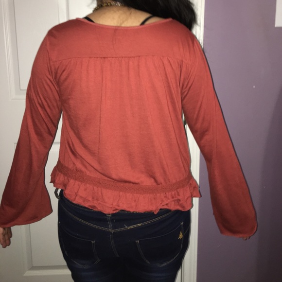 Top - Picture 2 of 2