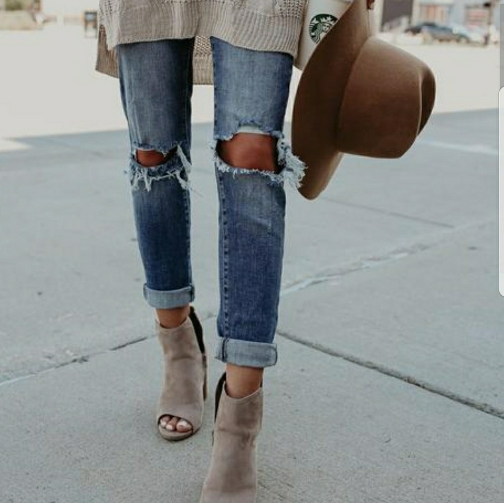Vici ripped jeans