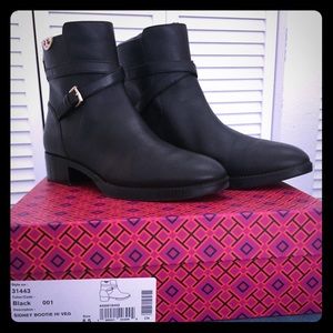 🌟FLASH SALE🌟Tory Burch Sidney bootie black EUC