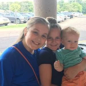 Meet your Posher, Stephanie