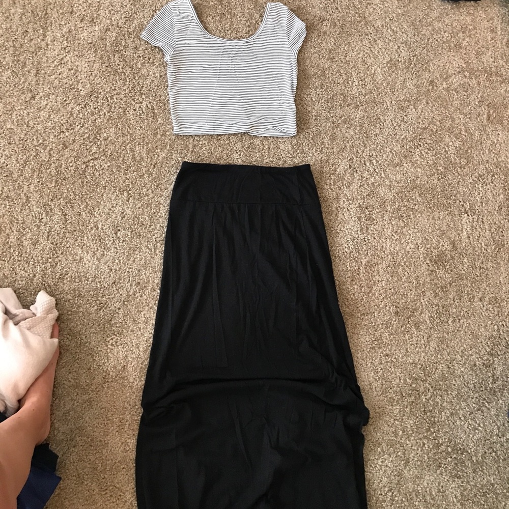 Crop Top - Picture 2 of 4