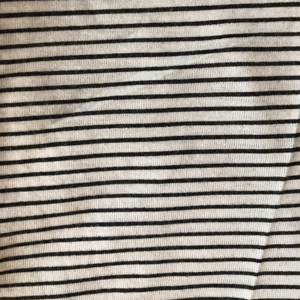 Crop Top - Picture 3 of 4