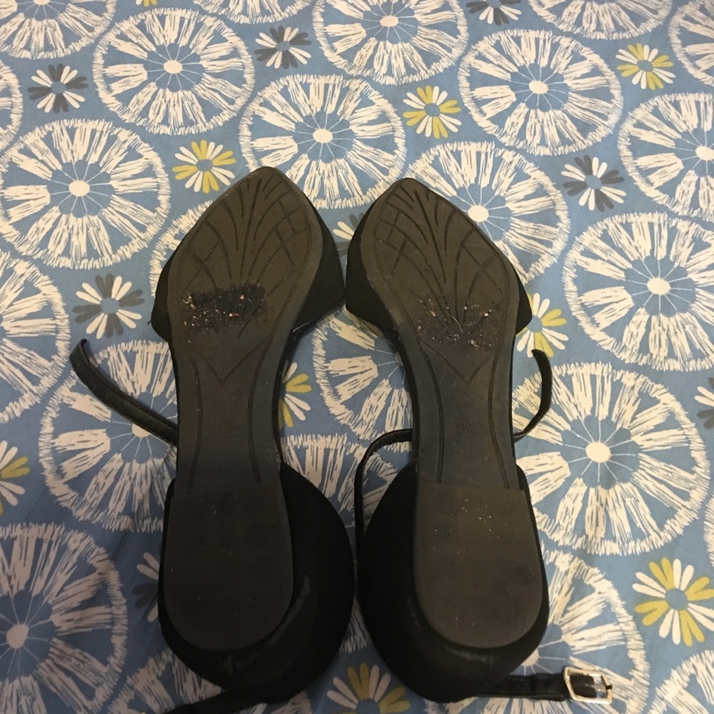 Shoes - Picture 3 of 3