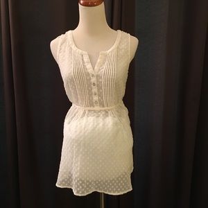 Motherhood Maternity sleeveless sheer top, size M