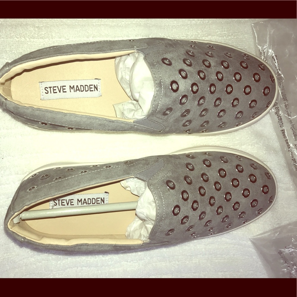 SALE!🎉STEVE MADDEN Metallic Grommet grey platform