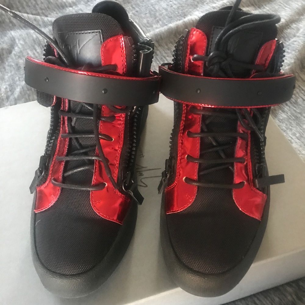 Authentic Men's Giuseppe Tennis Shoes