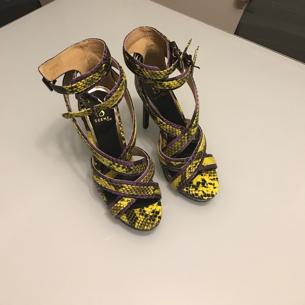 NWOT, purple and yellow snakeskin sandals