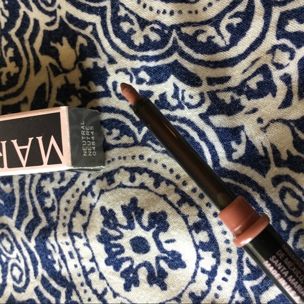 Neutral Lip/Eye Liner