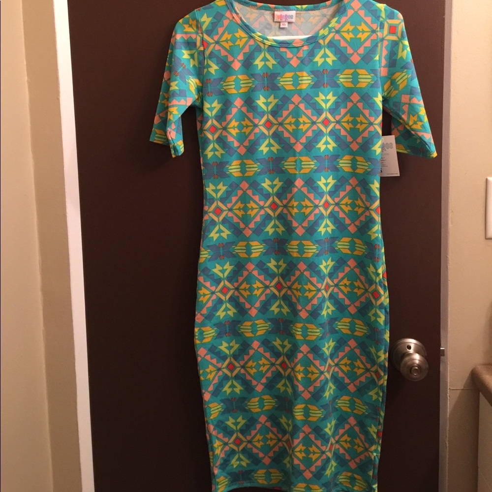 LuLaRoe Julia