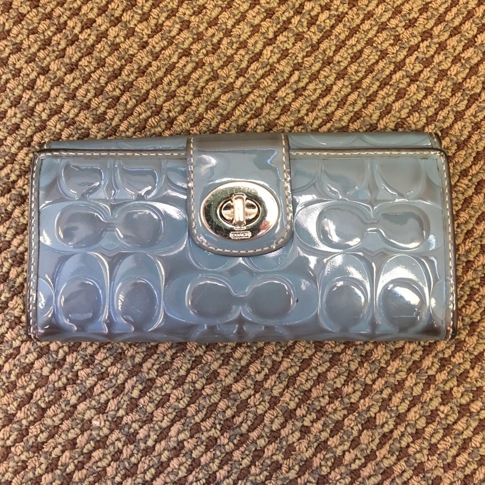 Authentic COACH Embossed Patent Leather Wallet - Picture 1 of 5