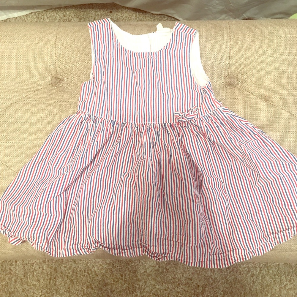 Adorable girls 4-6 month H&M dress