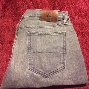 QUIKSILVER GREY REGULAR FIT JEANS