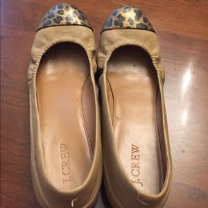 Leopard cap toe flat