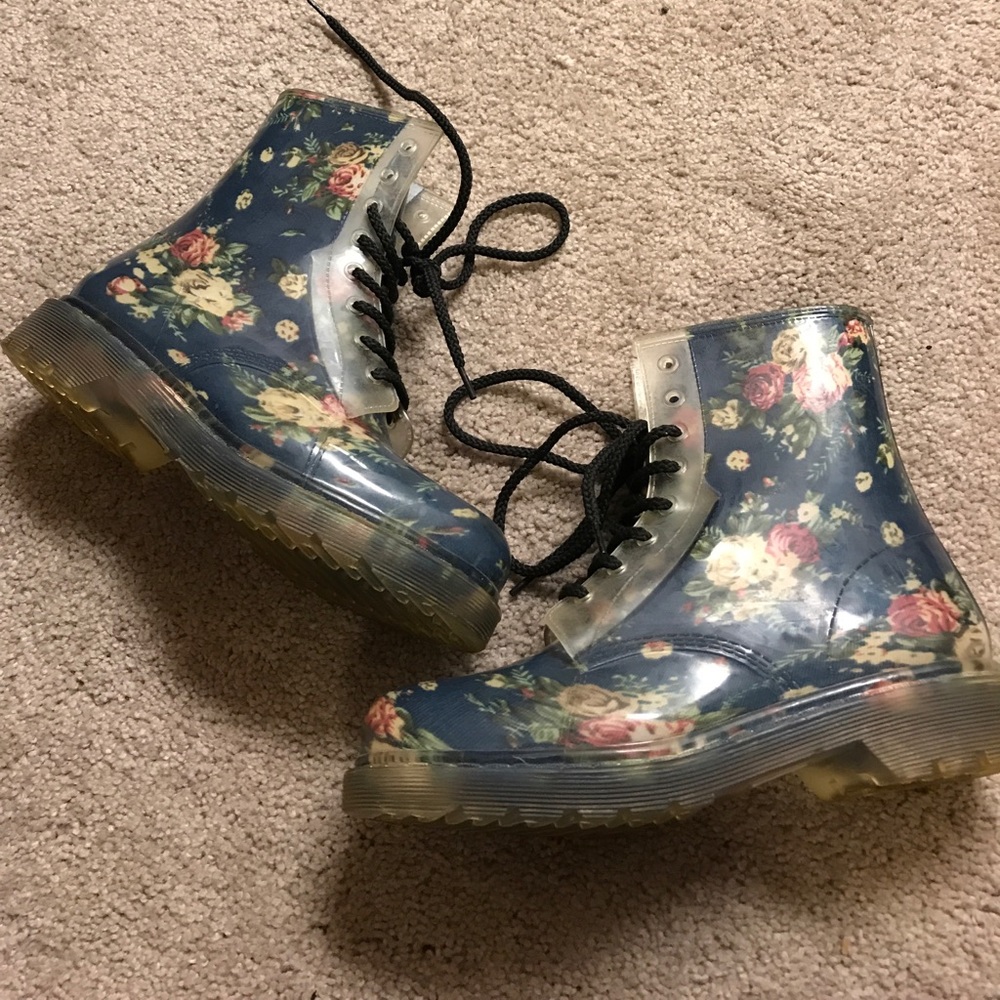 Floral Combats
