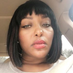 Meet your Posher, Monica