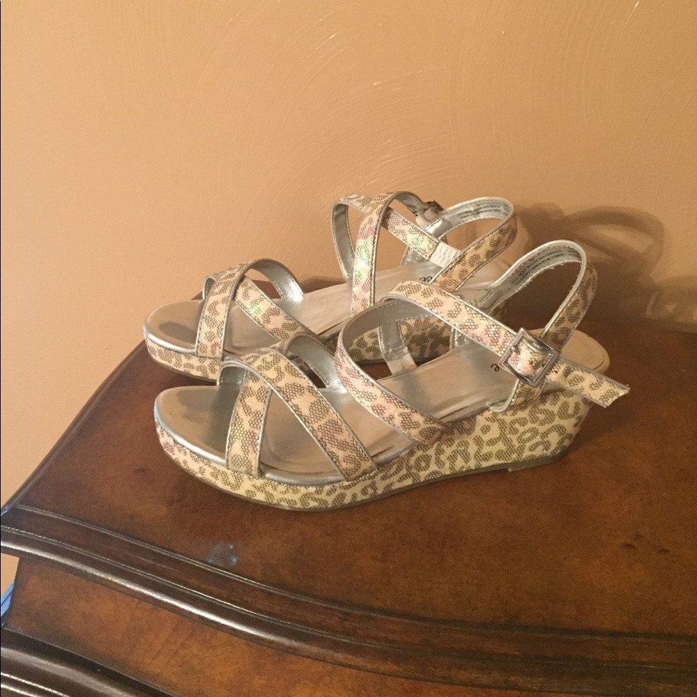 Justice Wedge Sandals - Picture 1 of 8