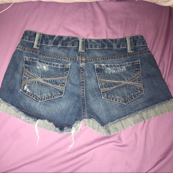Cute aeropostale shorts size 3/4 - Picture 3 of 3