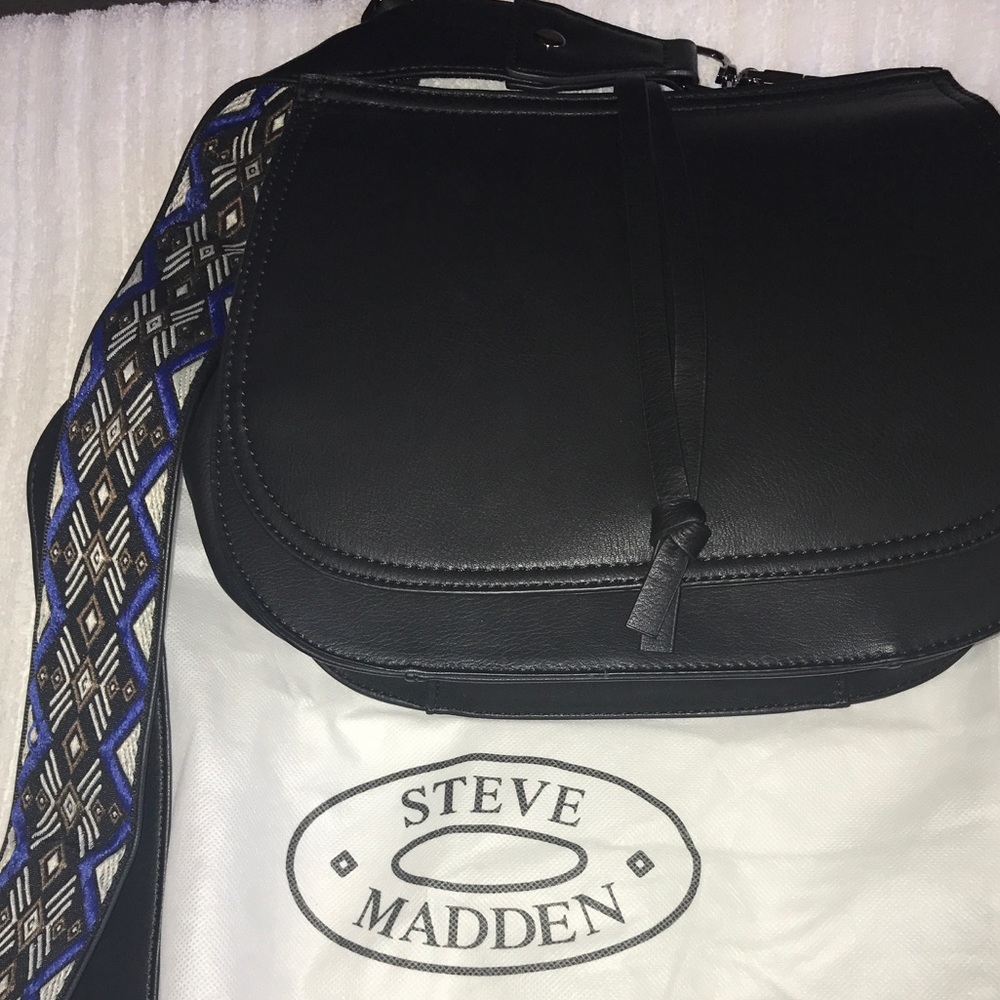 💙SALE - BRAND NEW! Crossbody bag w/ guitar strap