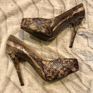 Tony Bianco Leather Pumps