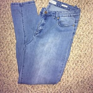 Anne Klein size 14 skinny ankle jeans