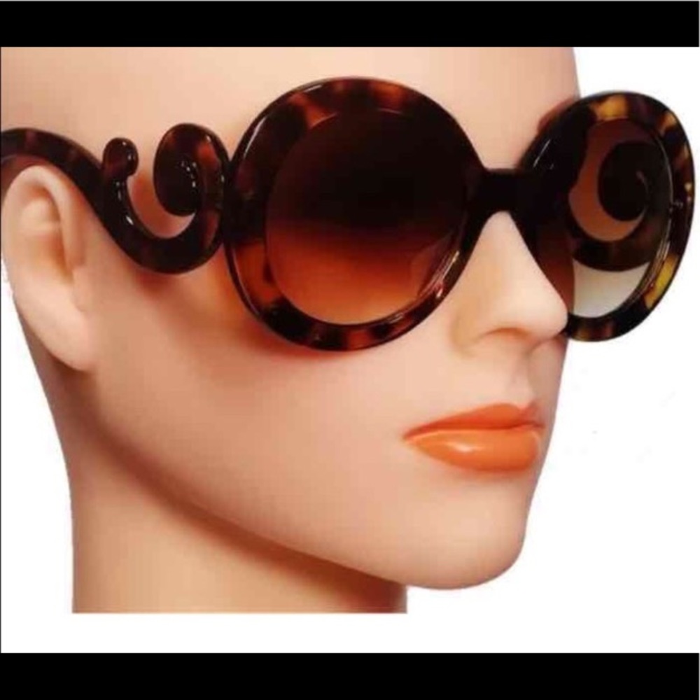Oversized Baroque Style Fashion Sunglasses