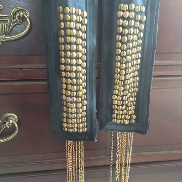 *******SOLD*******Tolani Studded Scarf HTF - Picture 2 of 4