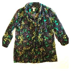 J. Crew 100% Silk Tie Front Button-up Blouse Sz 2 J. Crew 100% Silk Tie Front Button-up Blouse Sz 2