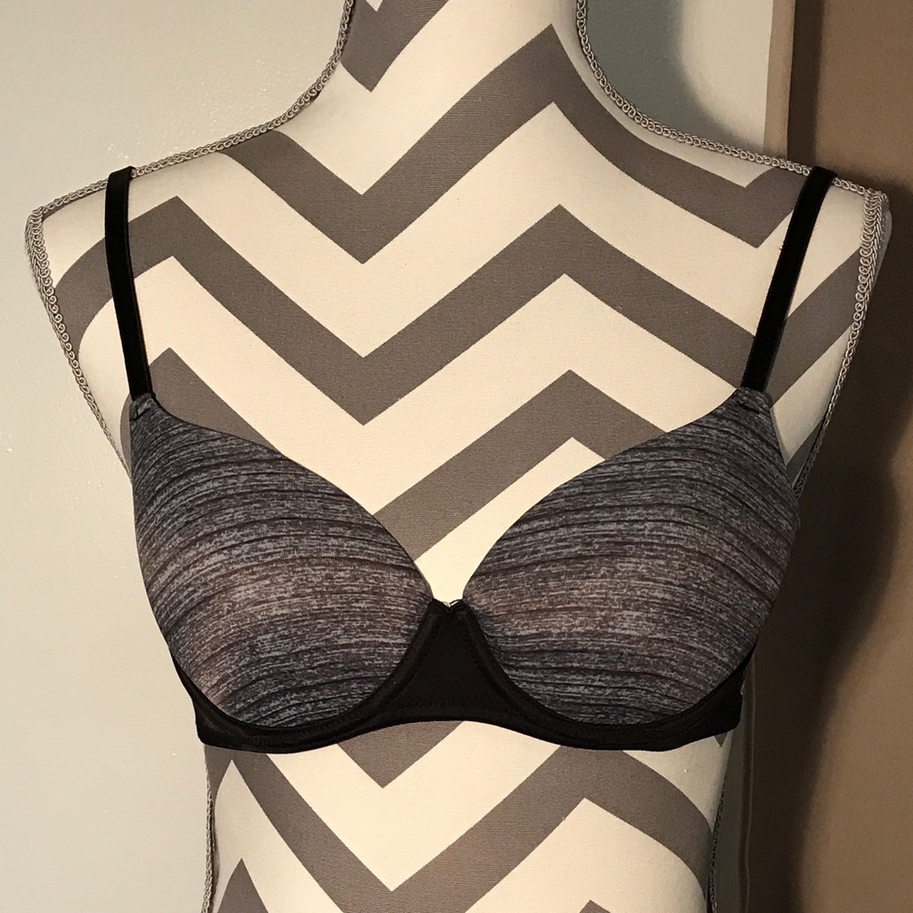 Pink VS where everything lightly lined bra