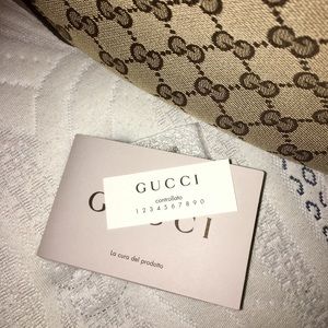 Gucci Supreme Canvas Hobo Bag Gucci Supreme Canvas Hobo Bag