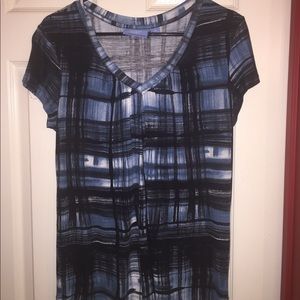Simply Vera Topđź’ŽSuper Cute Abstract print. Size M Simply Vera Topđź’ŽSuper Cute Abstract print. Size M