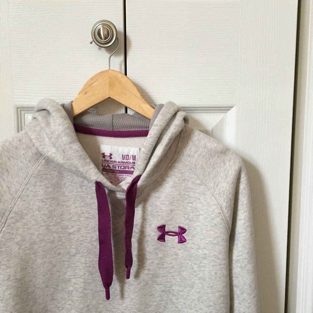 Under Armor Sweatshirt