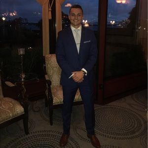 Meet your Posher, Kevin