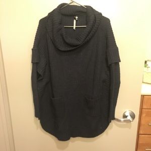 navy blue sweater with pockets