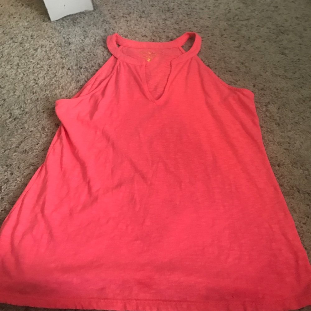 Lilly tank
