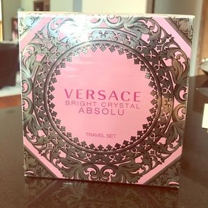 NWOT Versace Bright Crystal Absolu Travel Set