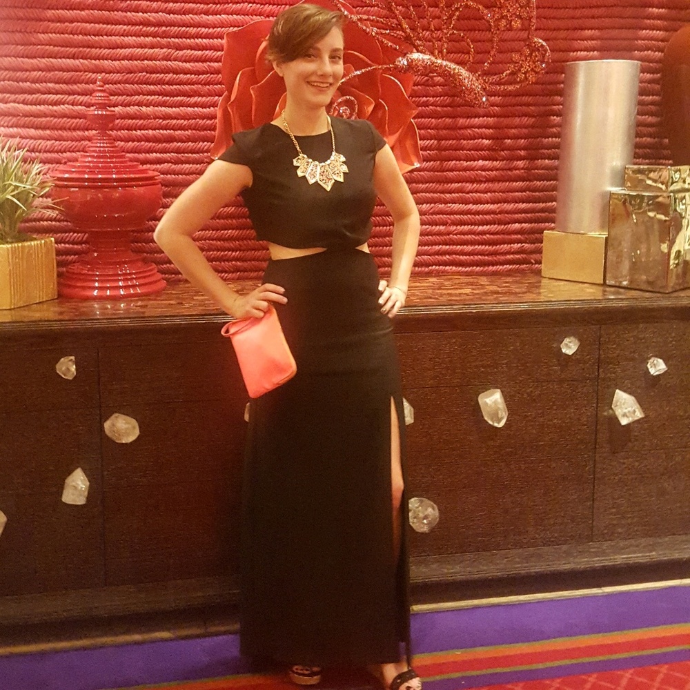 Meet your Posher, Laura