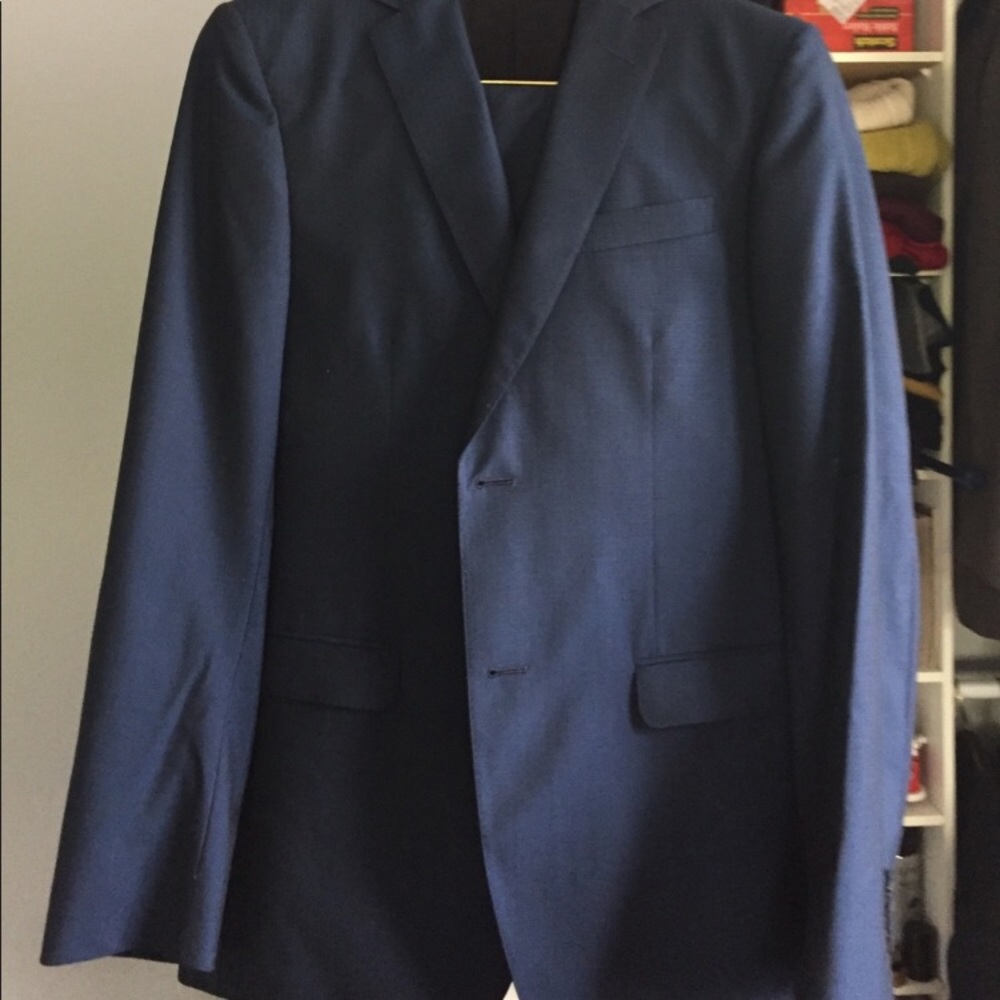 Z zegna mens suit 38r in blue grid pattern