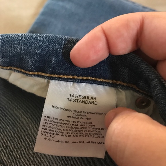 Old navy bootcut jeans - Picture 3 of 3