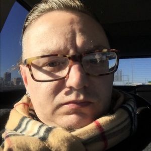 Meet your Posher, Anthony