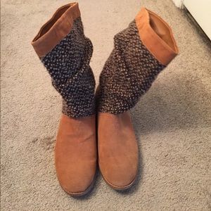 TOMS Tan Boots Size 11
