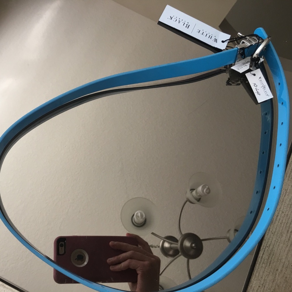 WHBM BRAND NEW SKINNY BELT!!! NWT REVERSIBLE