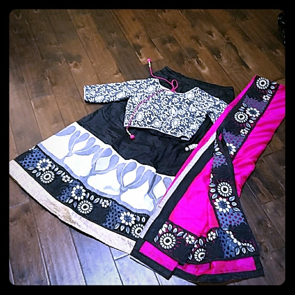 Silk lengha choli with beautiful blouse! Wore once