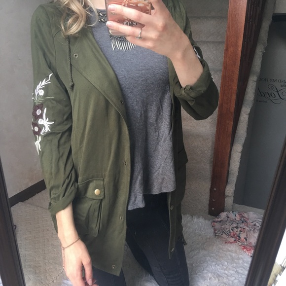 Embroidered Military Drape Jacket - Picture 5 of 7