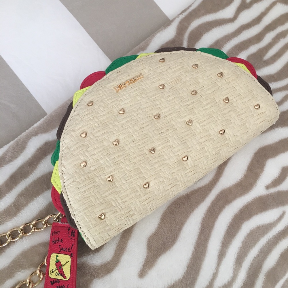 NWOT Betsey Johnson Designer Taco Wristlet