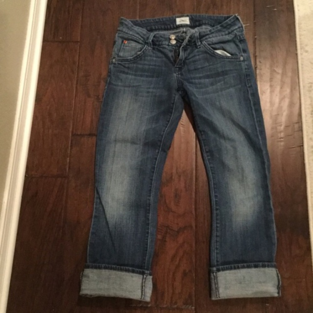Hudson crop Beth baby boot jeans 26