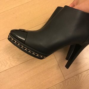 CHANEL Chain-detail Leather Ankle Booties Sz 38 CHANEL Chain-detail Leather Ankle Booties Sz 38