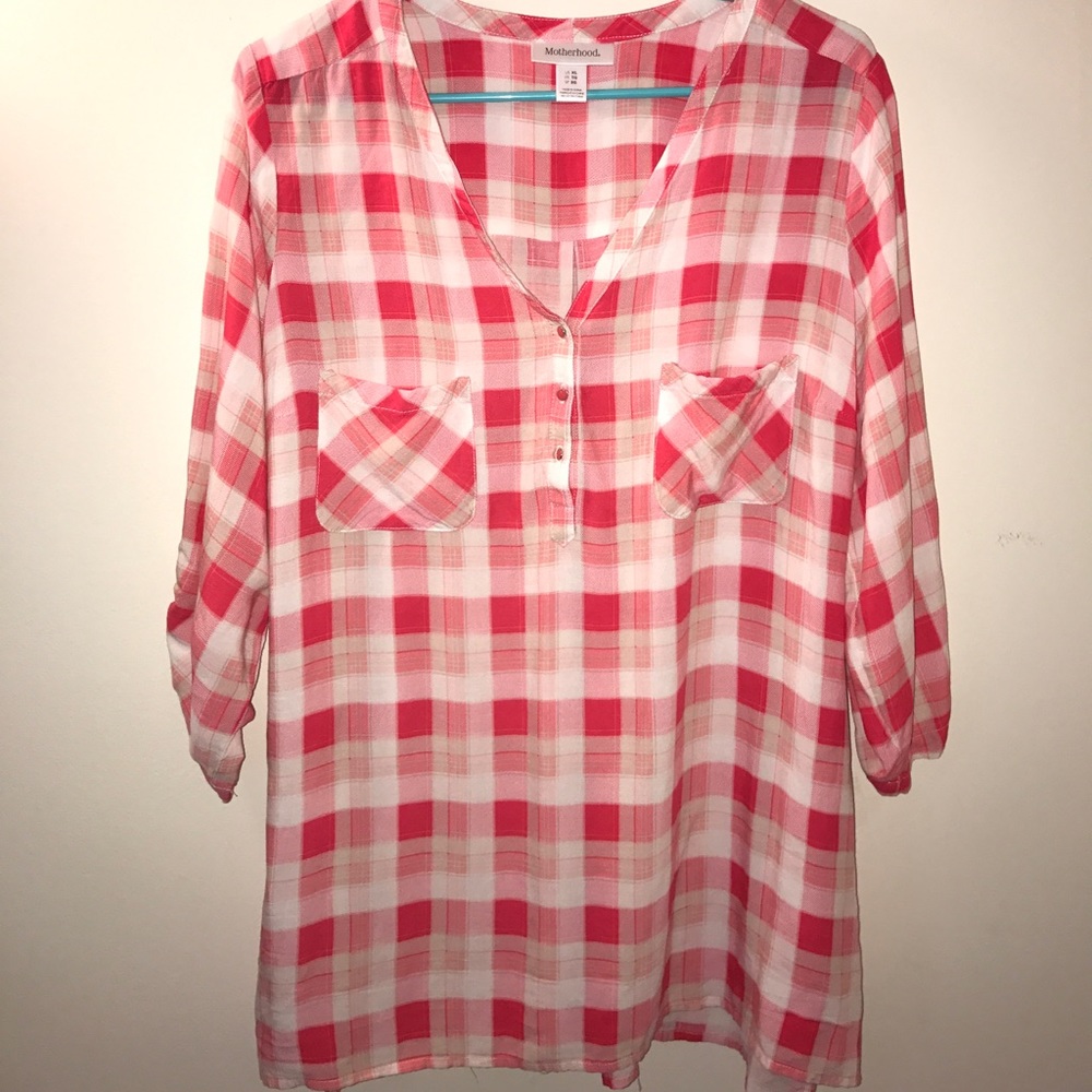 Maternity V-Neck Shirt