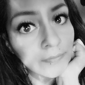 Meet your Posher, Gloria