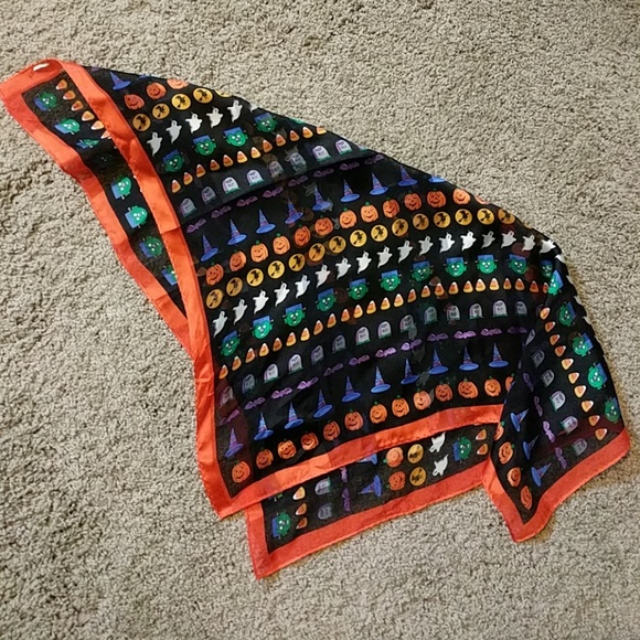 SOLD  Cute Halloween Scarf - Picture 4 of 4